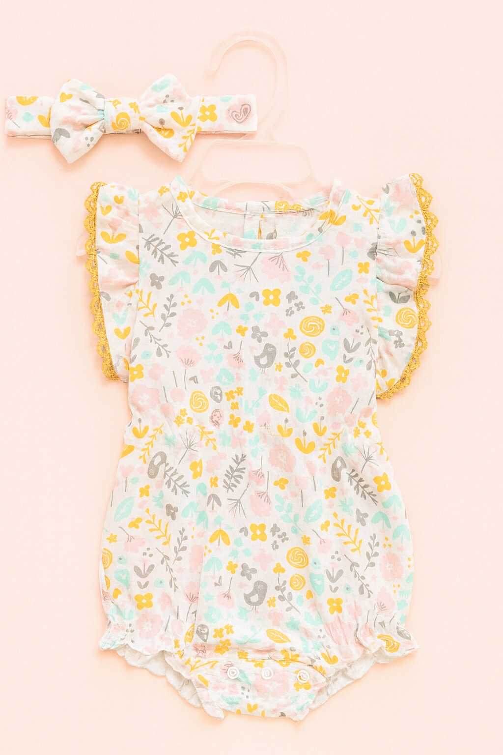 CH 593 NINE WEST ROMPER W/ TURBAN (WHITE FLOWER)