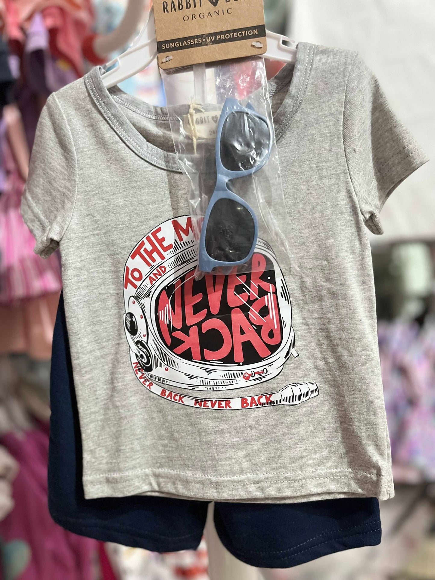 CHONH 112 3PC BOY RABBIT BEAR SET W/ SHADES