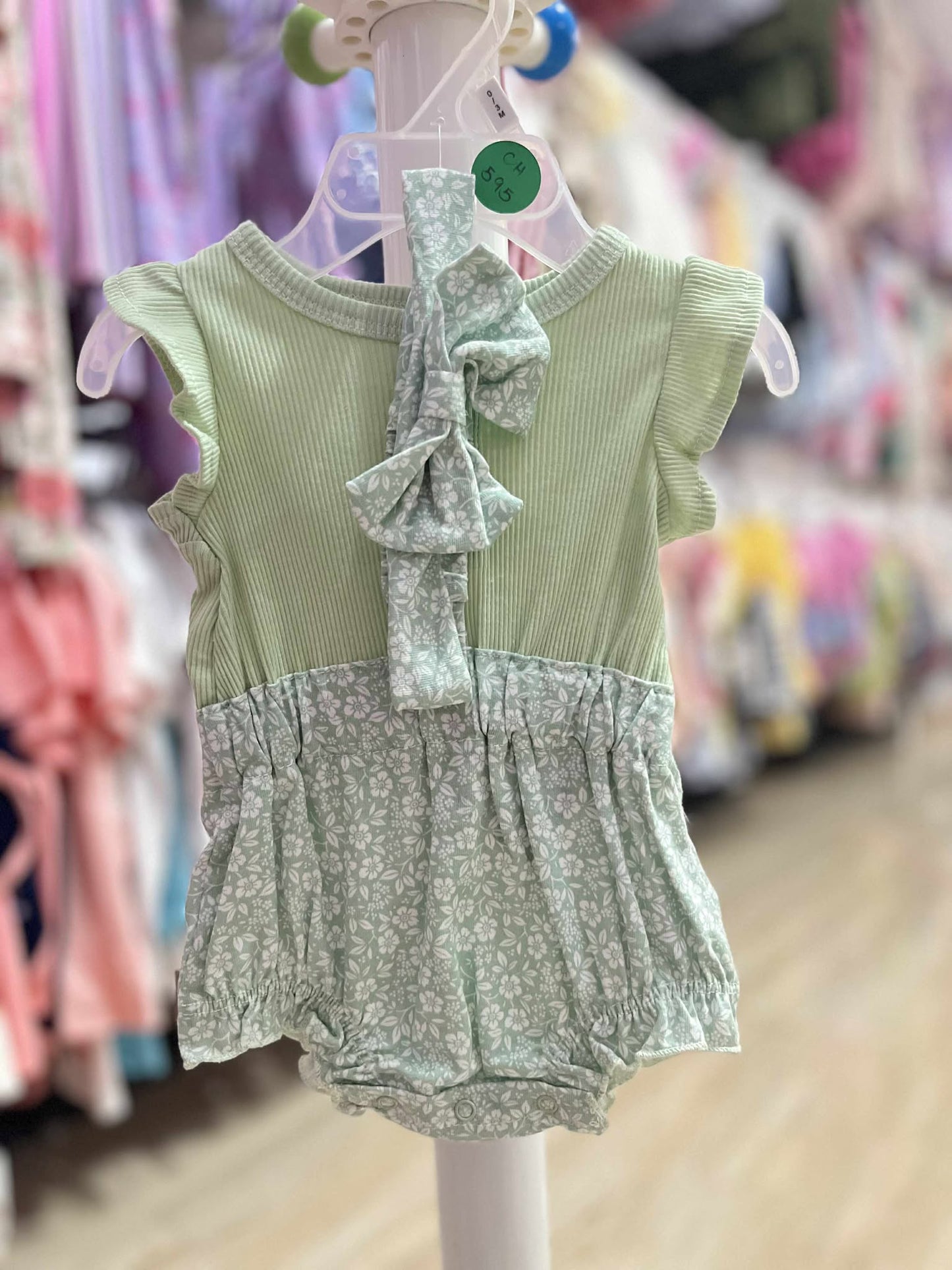 CH 593 NINE WEST ROMPER W/ TURBAN (MINT)