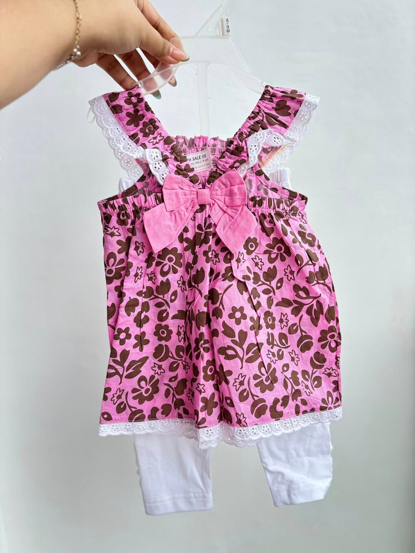 TH-SALE 02 MON CARAMEL GIRL PINK FLOWER DRESS WITH WHITE PANTS